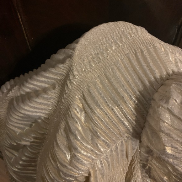 Plus-Size Champagne colored lamé dotted ruched bomber jacket.  90s/Y2K retro - Picture 6 of 7